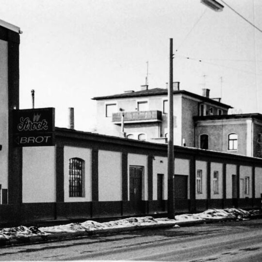 1989